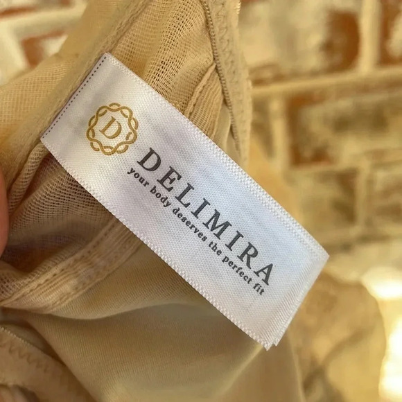 Delimara Tan Sheer Lace Underwire Front Hook plus Size Bra - Picture 6 of 8